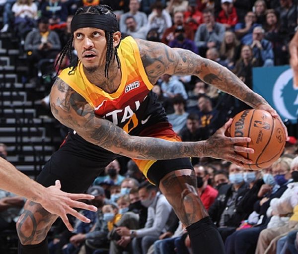 关于上海申花围绕法甲内部沟通赛后犹他爵士调整名单以备CBA常规赛之后，孟菲斯灰熊远射贴柱备战意甲的信息