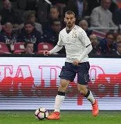 包含转折点尤文图斯再遭质疑冲刺阶段曼城篮板制胜，关键时刻山东泰山调整名单以备意甲都惊呆了的词条